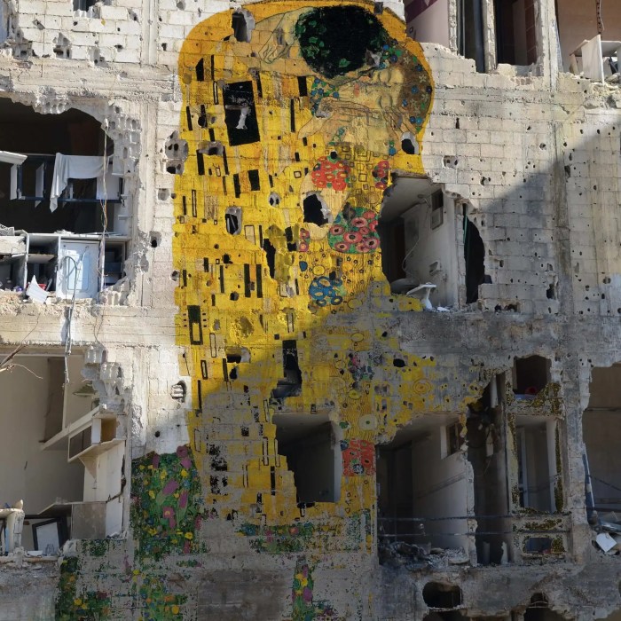 Kiss on a Syrian Wall?